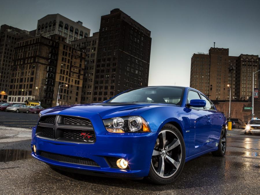  Dodge Charger RT Daytona 2013 года  (фото 13 из 16)